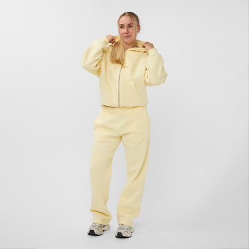 SERIES STRAIGHT JOGGER BUTTER YELLOW