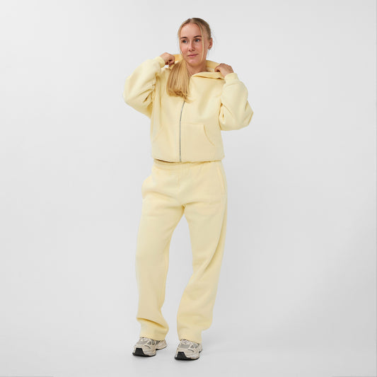 SERIES STRAIGHT JOGGER BUTTER YELLOW