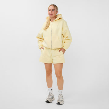 SERIES SHORT BUTTER YELLOW