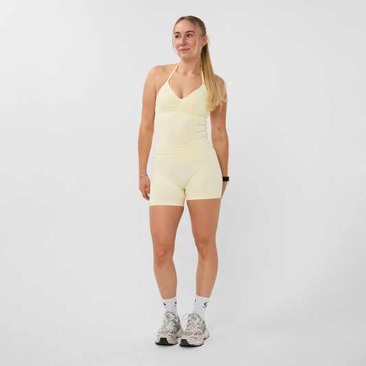 SEASONAL BUTTER YELLOW SHORT